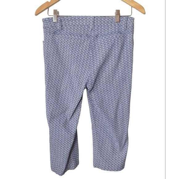 89th & Madison Weave Design Size 6 Pull On Capri Pants Rhinestone Buttons Blue - Picture 4 of 7